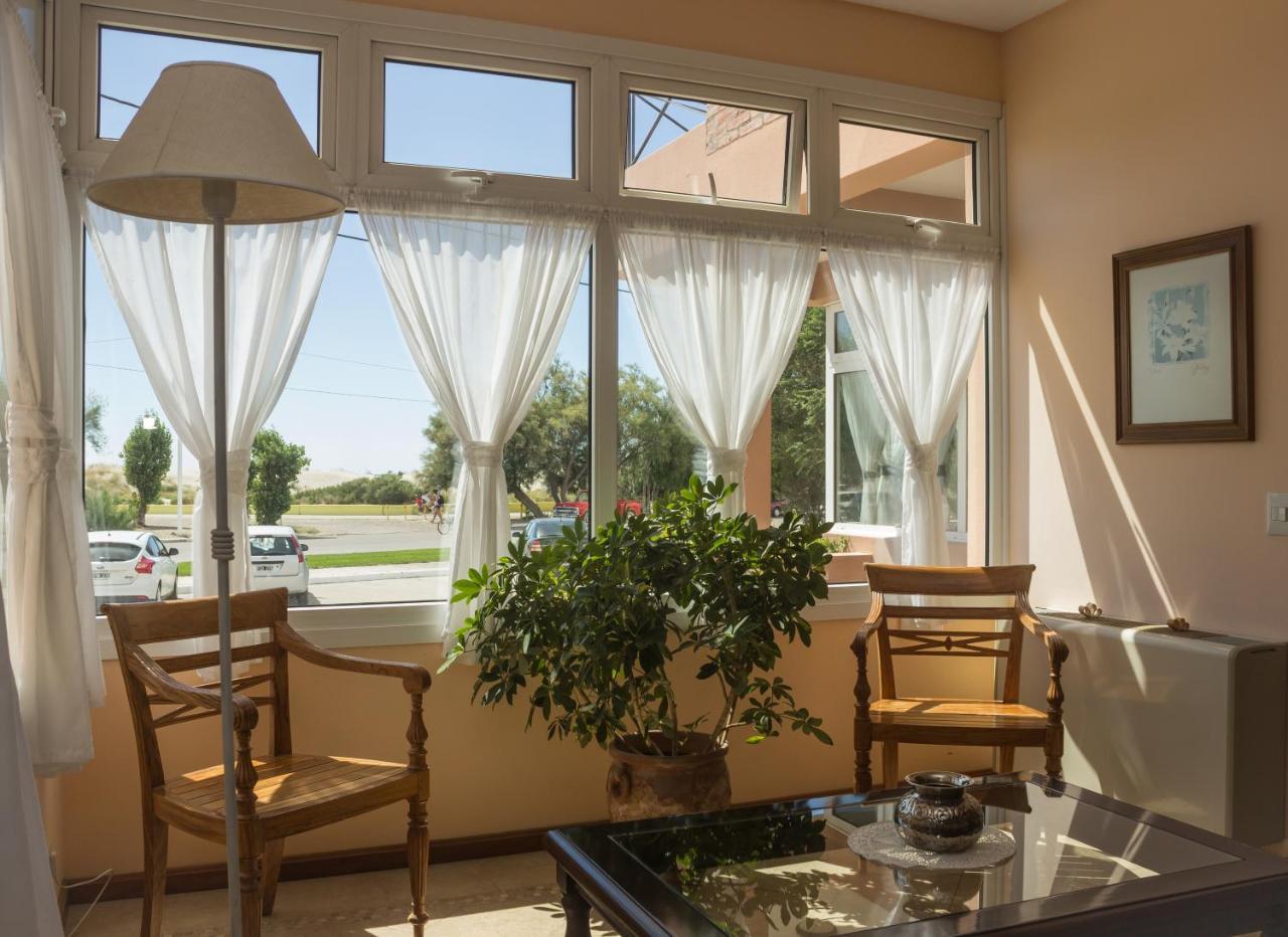 Hosteria Solar De La Costa Puerto Madryn Bagian luar foto